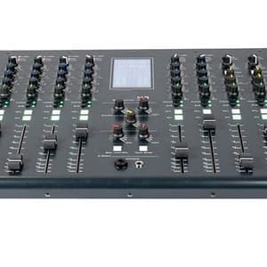 BROADCAST EM8 COMPACT MIXER